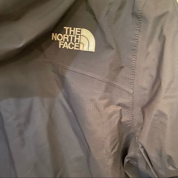 The North Face women’s black hyvent jacket size small - Picture 6 of 10